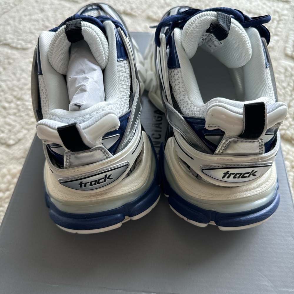 NIB Balenciaga Track Sneaker LED Metallic Silver and blue size 39 SUPER RARE - Picture 3 of 5